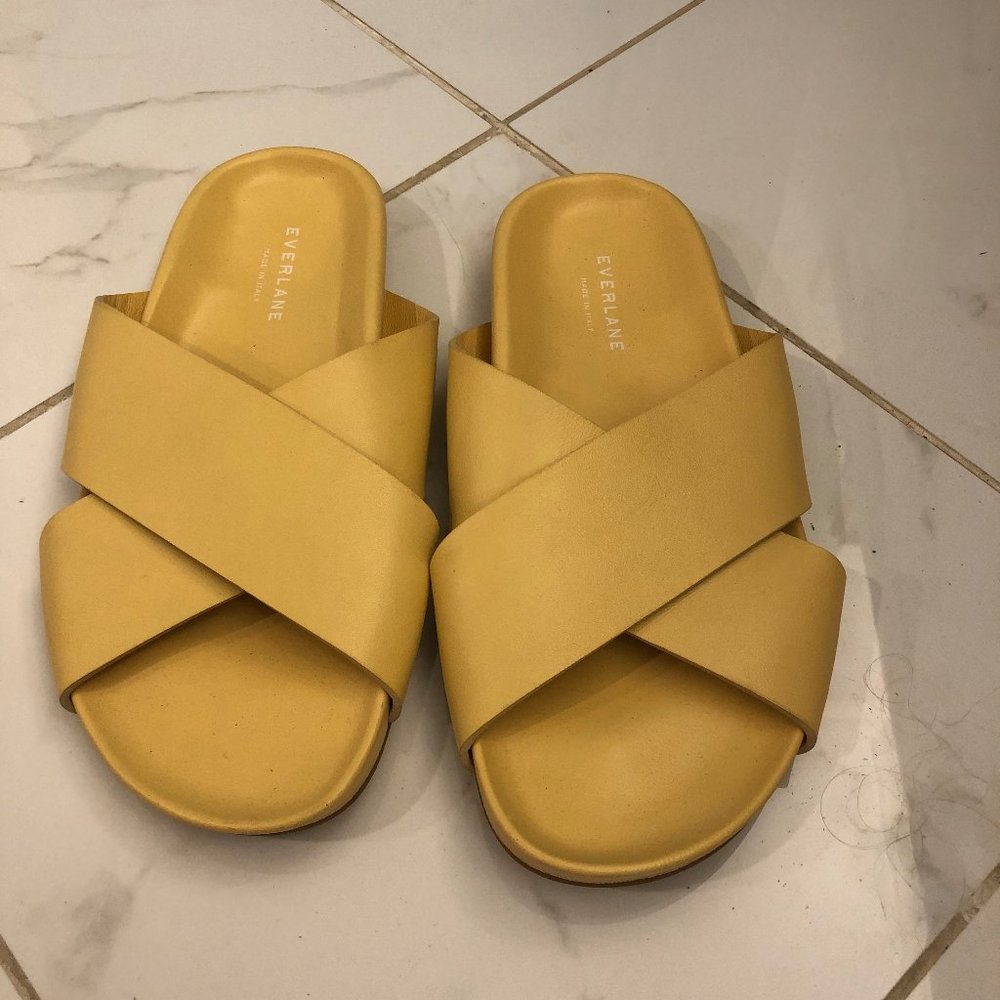 EVERLANE CRISS CROSS LEATHER SANDALS WOMENS SIZE 7